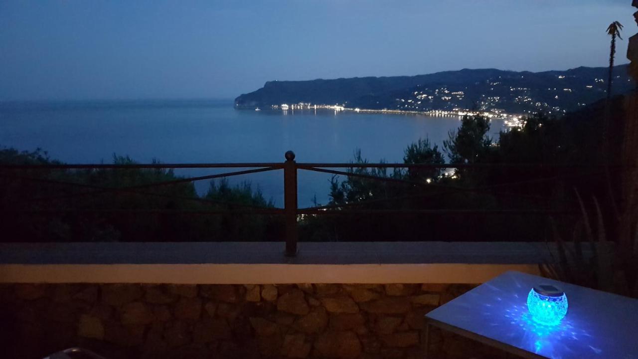 Le Terre Del Drago Apartment Bergeggi Exterior foto