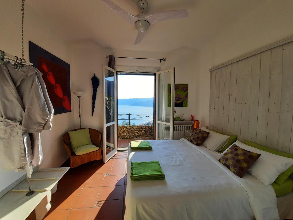 Le Terre Del Drago Apartment Bergeggi Exterior foto